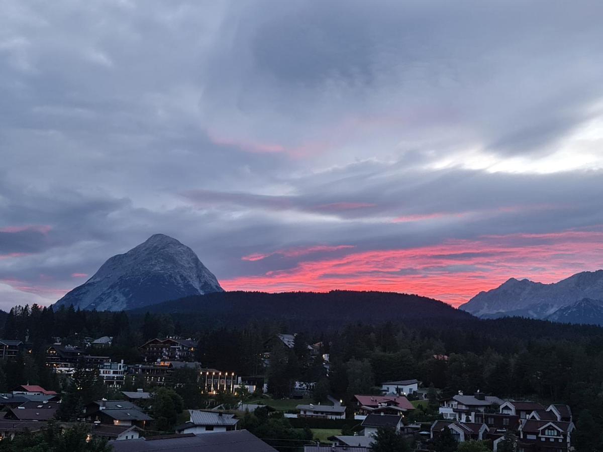 Das Kronen Hotel Seefeld in Tirol Exterior photo