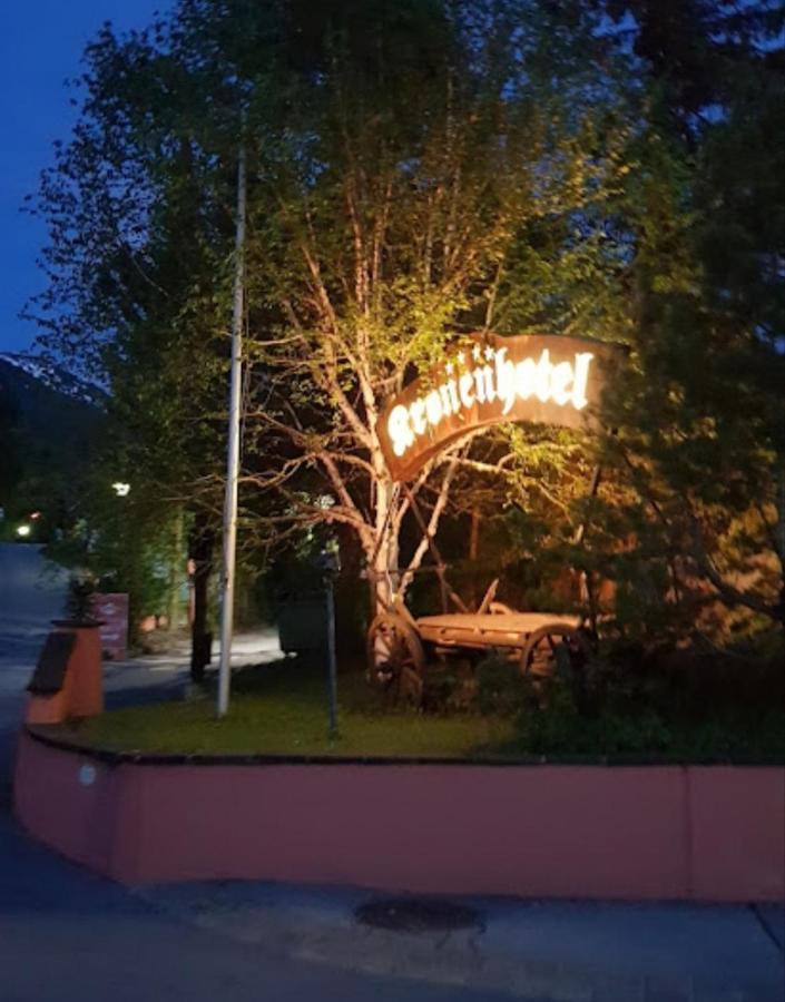 Das Kronen Hotel Seefeld in Tirol Exterior photo